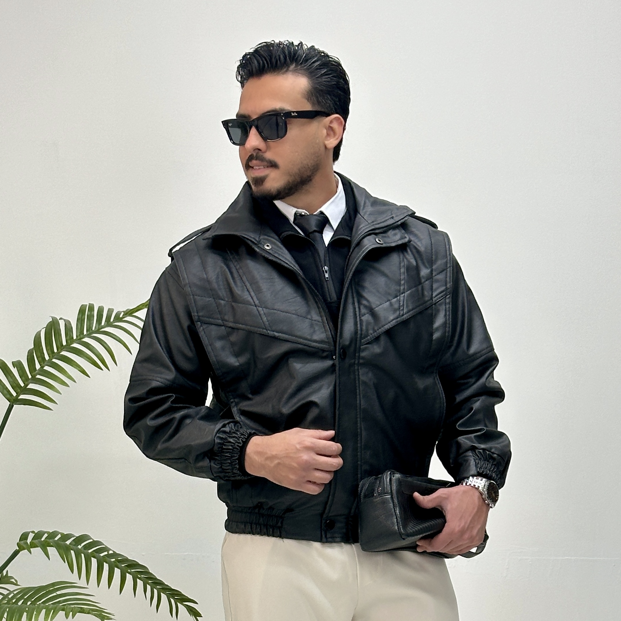 بایکر جکت چرم باکسی مردانه رنگ مشکی برندmr tavan